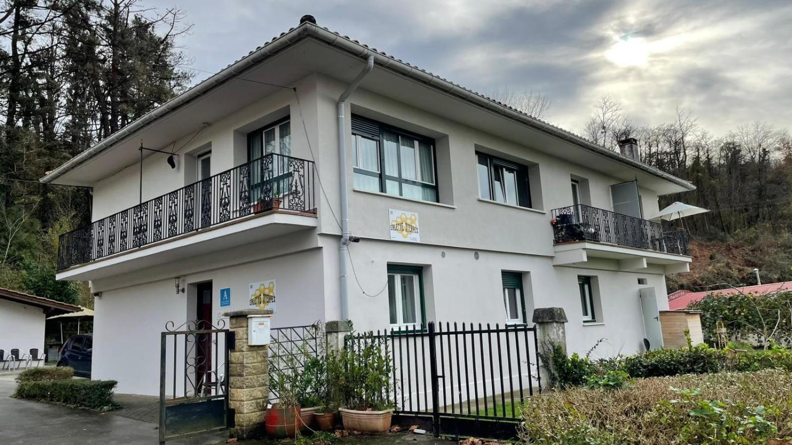 Erletxe Aterpea Hostel เลโซ ภายนอก รูปภาพ
