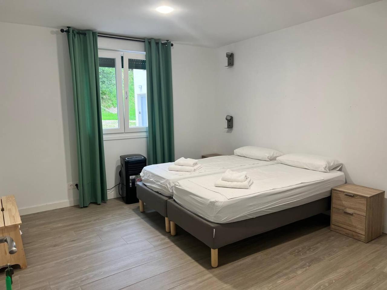 Erletxe Aterpea Hostel เลโซ ภายนอก รูปภาพ